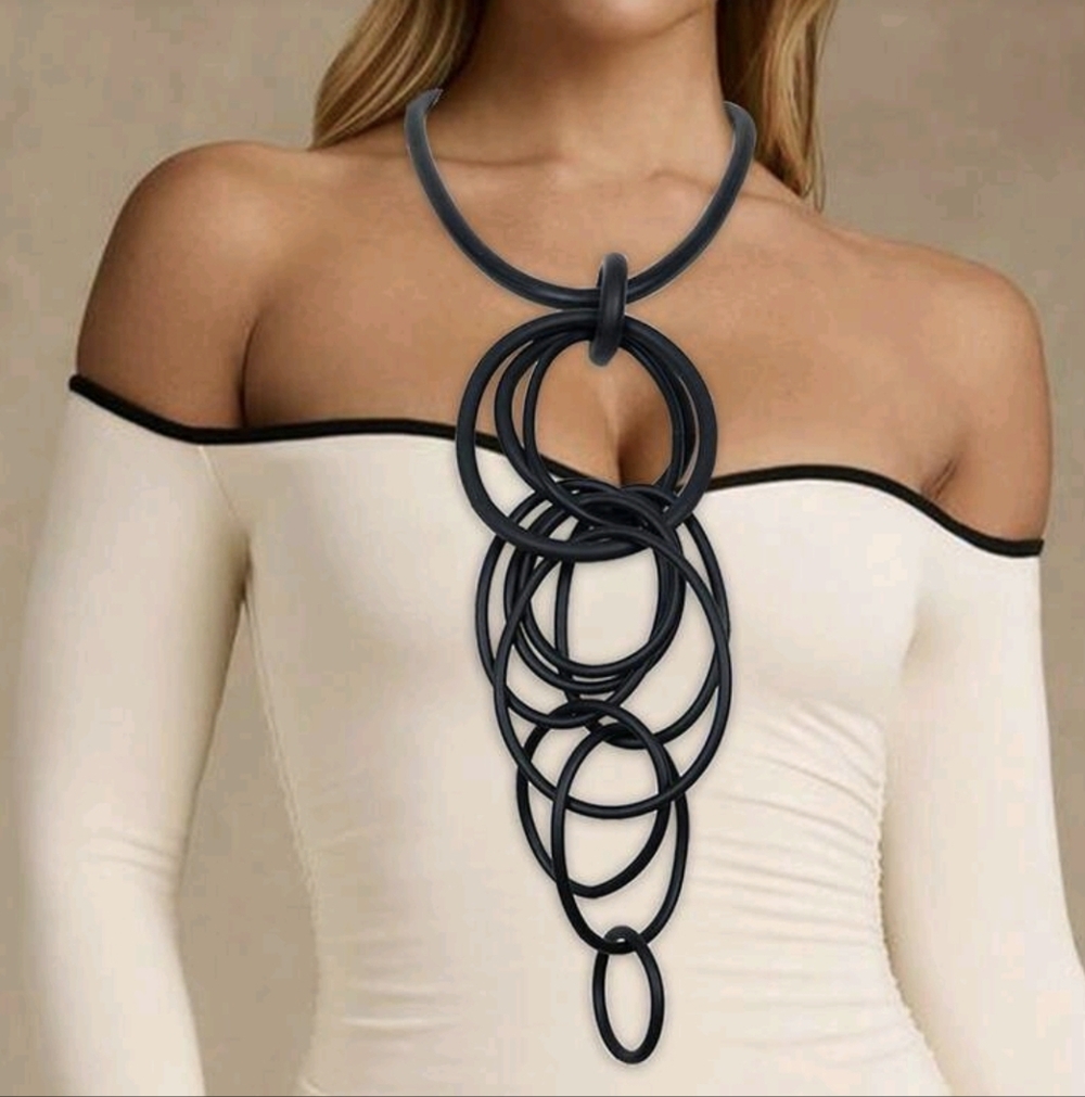 Black Statement Necklace - Picture 2 of 2